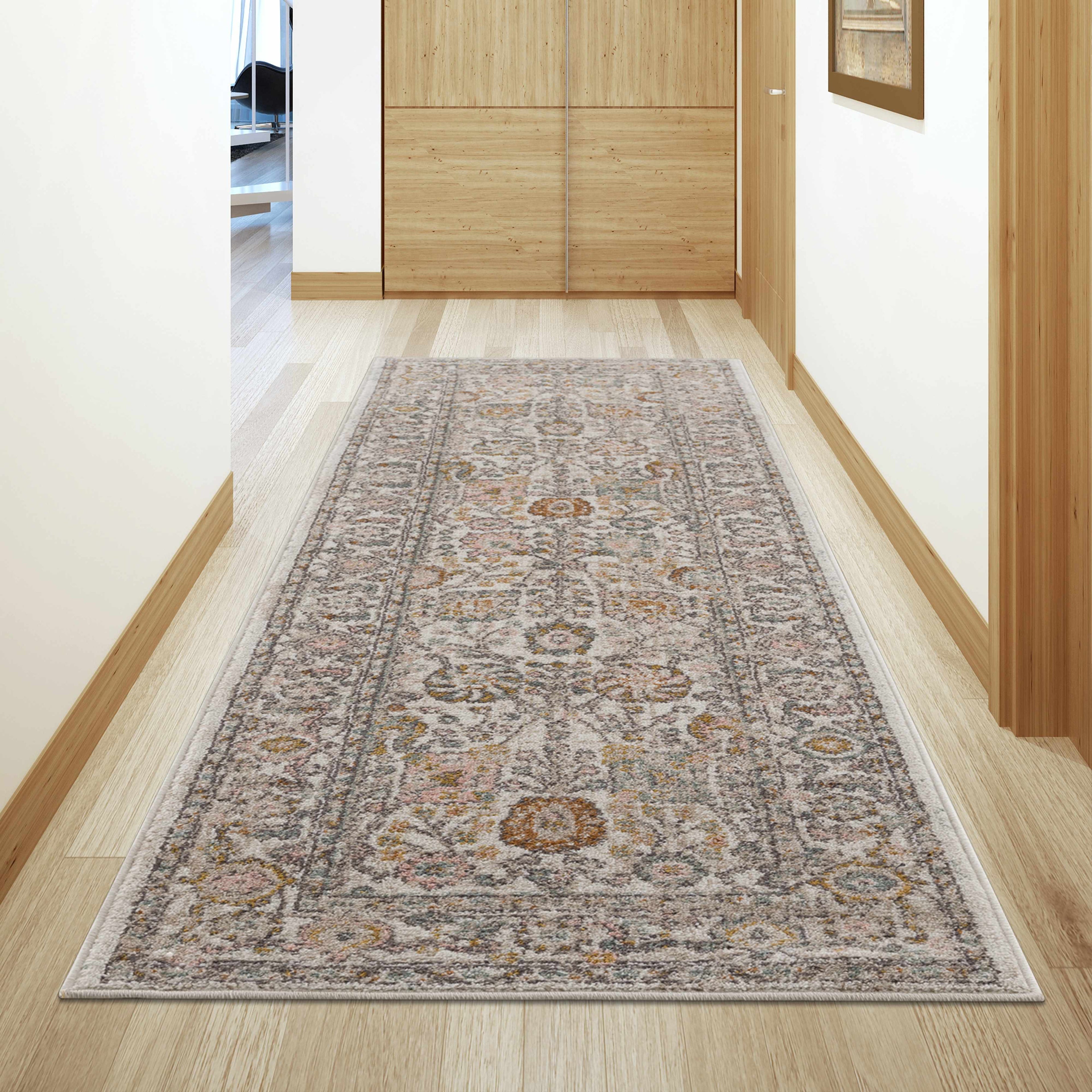 Herstmonceux Traditional Area Rug – Multicolor Medium Pile