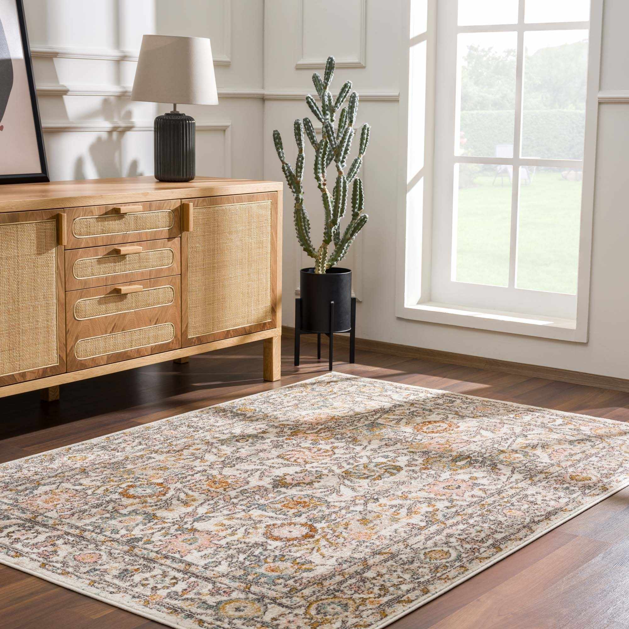 Herstmonceux Traditional Area Rug – Multicolor Medium Pile
