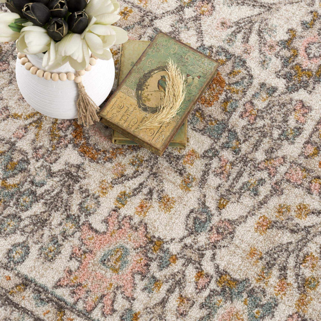 Herstmonceux Traditional Area Rug – Multicolor Medium Pile