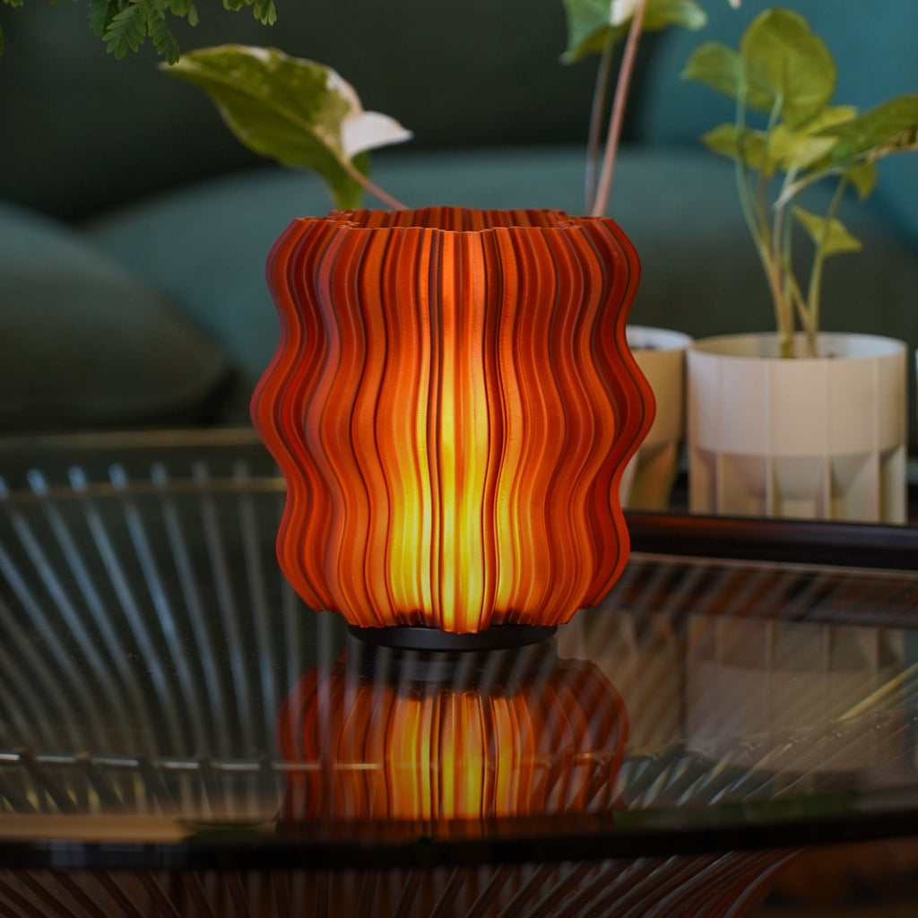 Cordless Mini Wavy Lamp – USB-C Rechargeable Sculptural Table Lamp