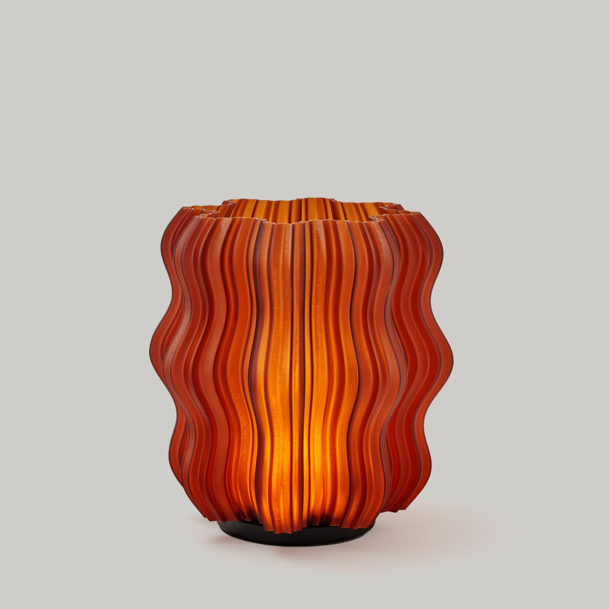 Cordless Mini Wavy Lamp – USB-C Rechargeable Sculptural Table Lamp