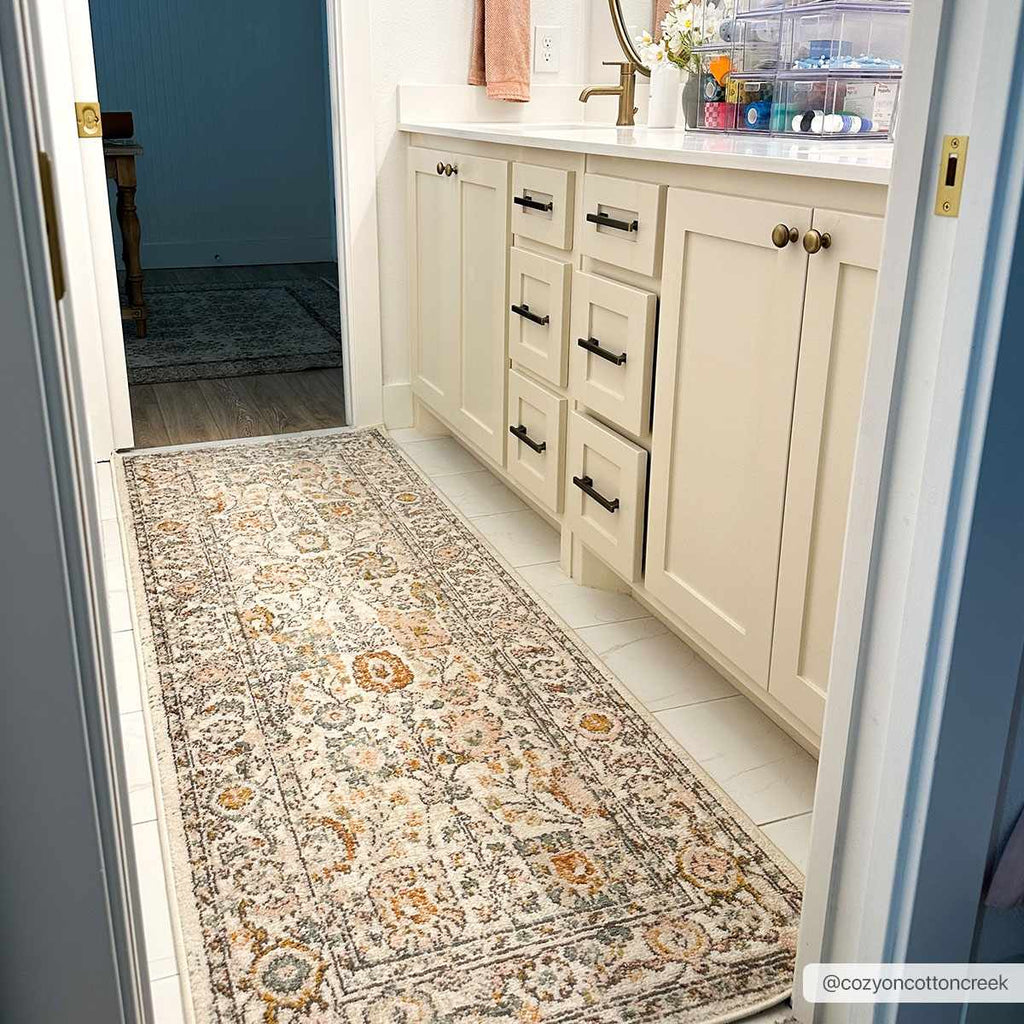 Herstmonceux Traditional Area Rug – Multicolor Medium Pile