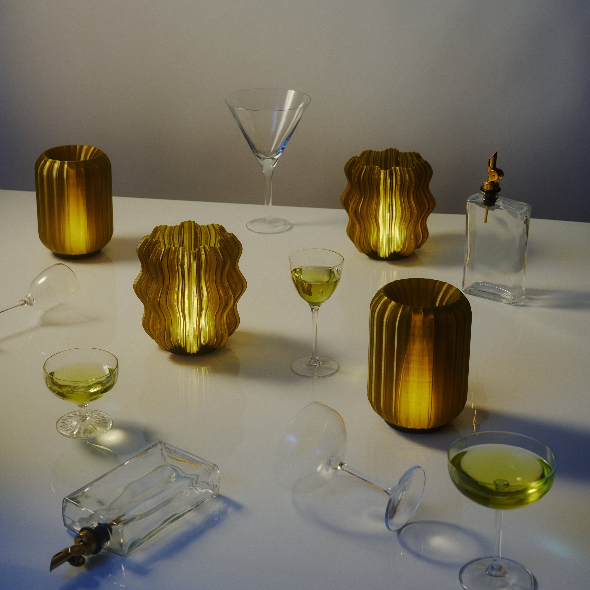 Cordless Mini Wavy Lamp – USB-C Rechargeable Sculptural Table Lamp